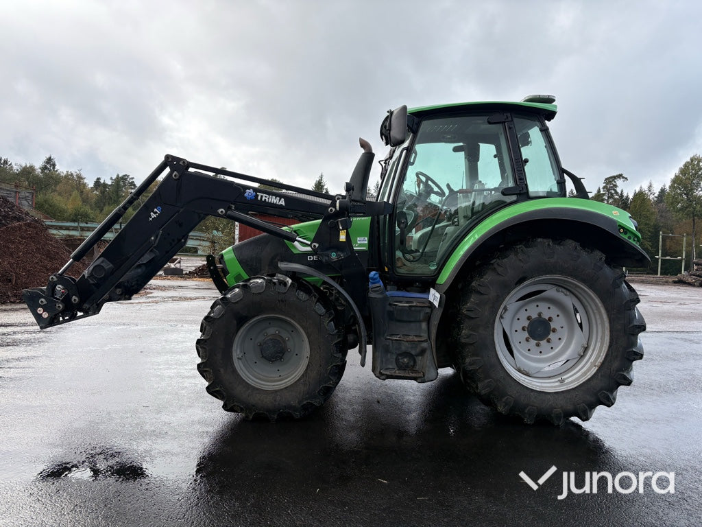 Traktor - Deutz-Fahr 6130.4 TTV med Trima frontlastare