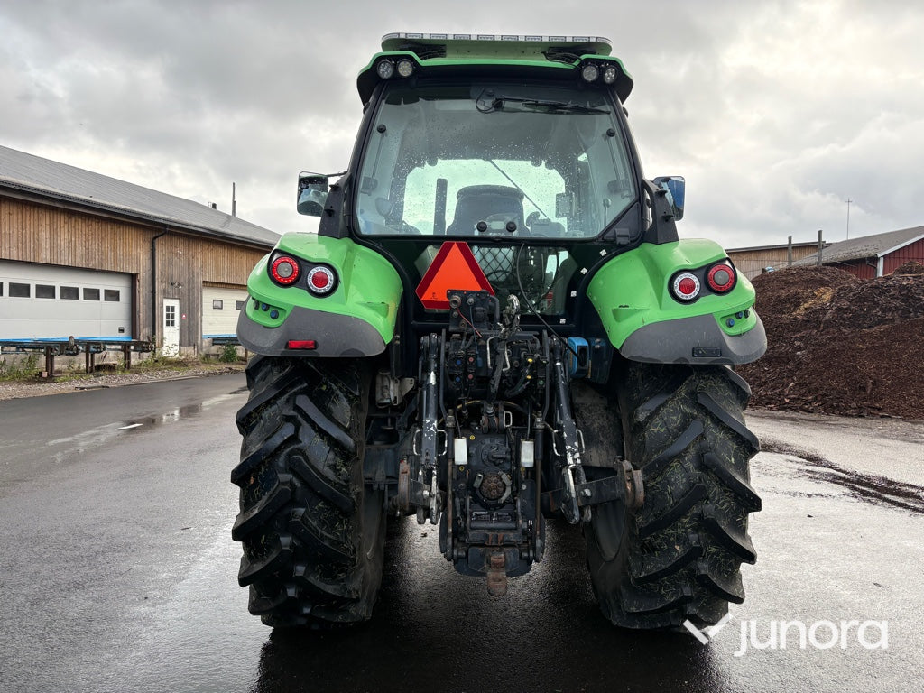Traktor - Deutz-Fahr 6130.4 TTV med Trima frontlastare