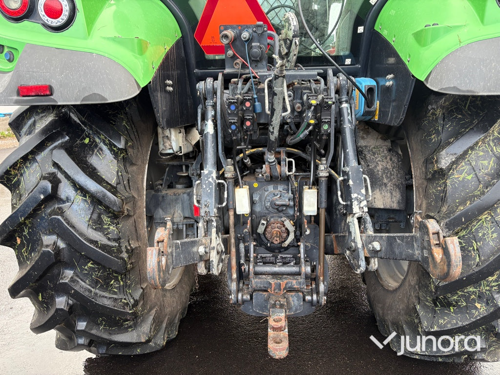 Traktor - Deutz-Fahr 6130.4 TTV med Trima frontlastare