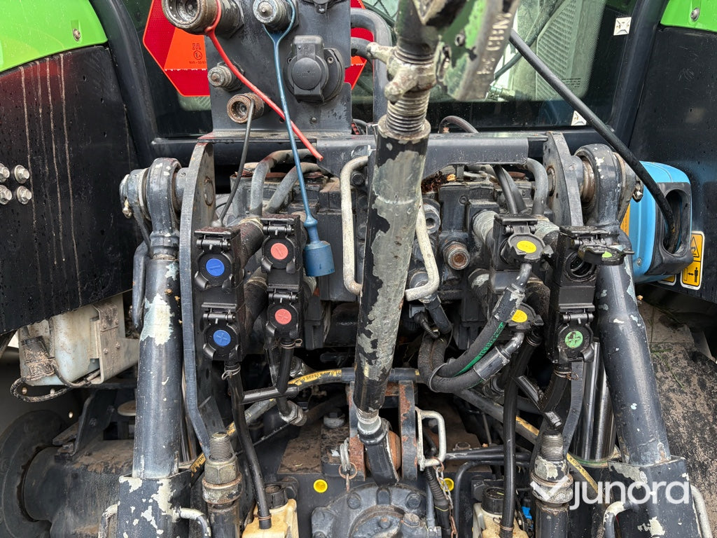 Traktor - Deutz-Fahr 6130.4 TTV med Trima frontlastare