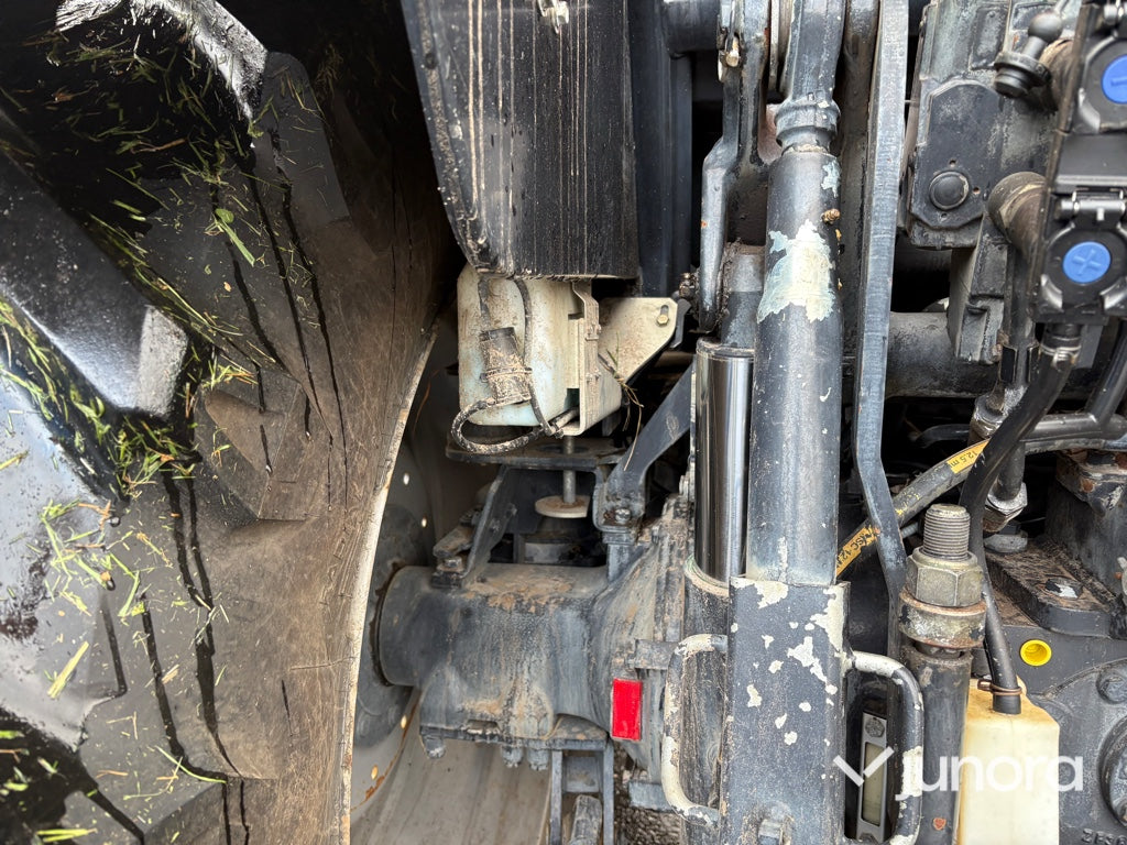 Traktor - Deutz-Fahr 6130.4 TTV med Trima frontlastare