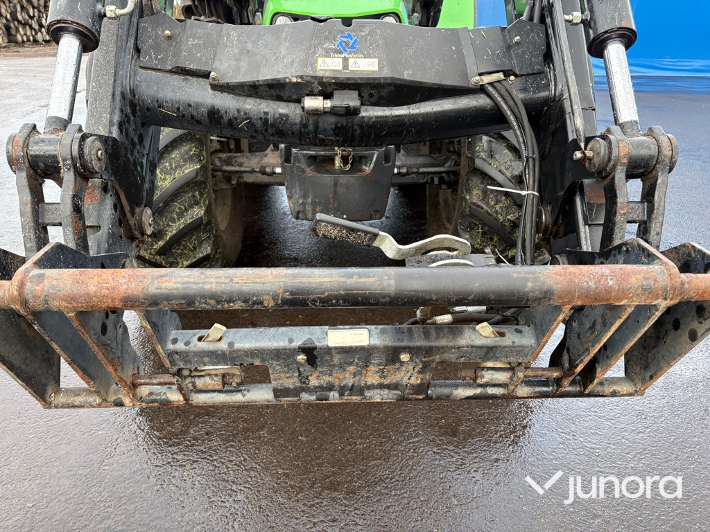Traktor - Deutz-Fahr 6130.4 TTV med Trima frontlastare