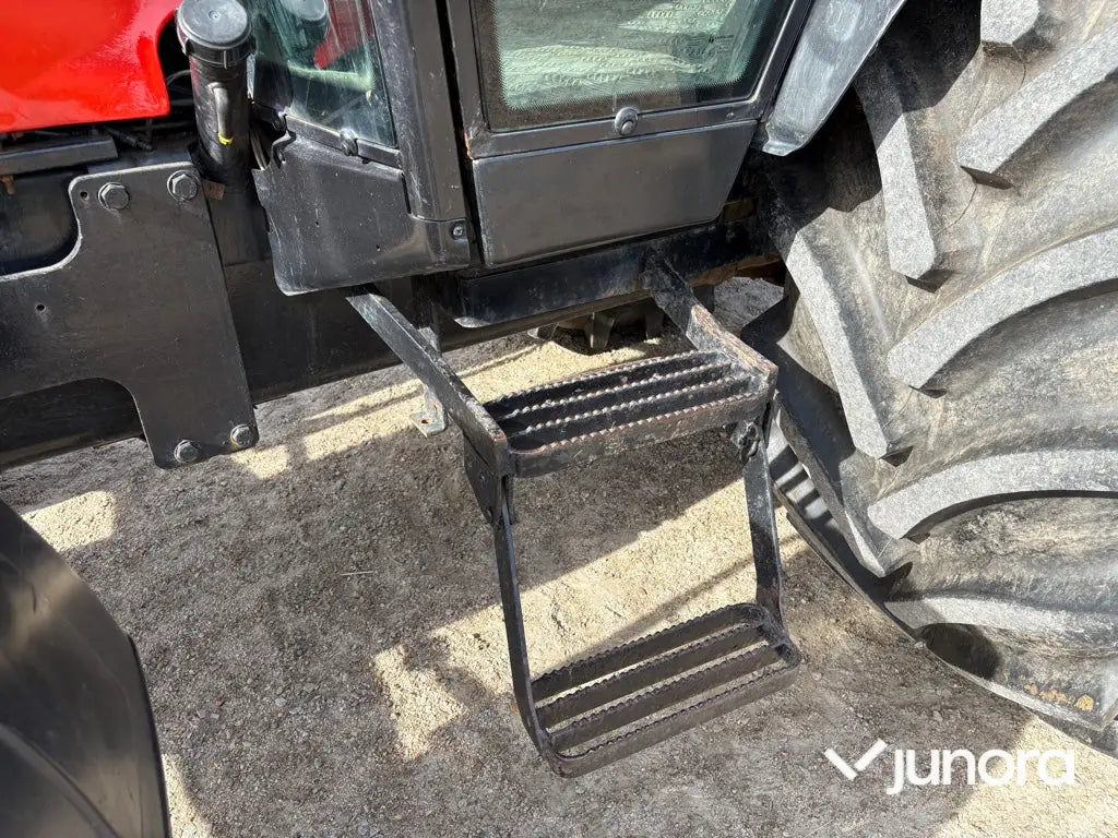 Traktor - Valtra 8450