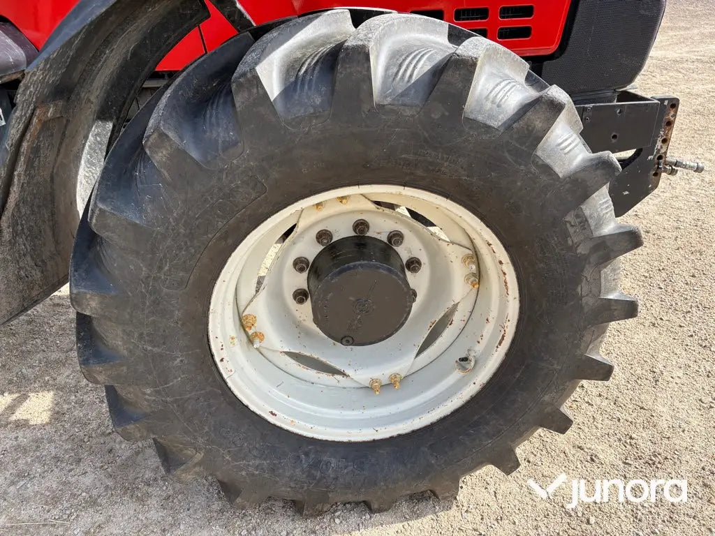 Traktor - Valtra 8450