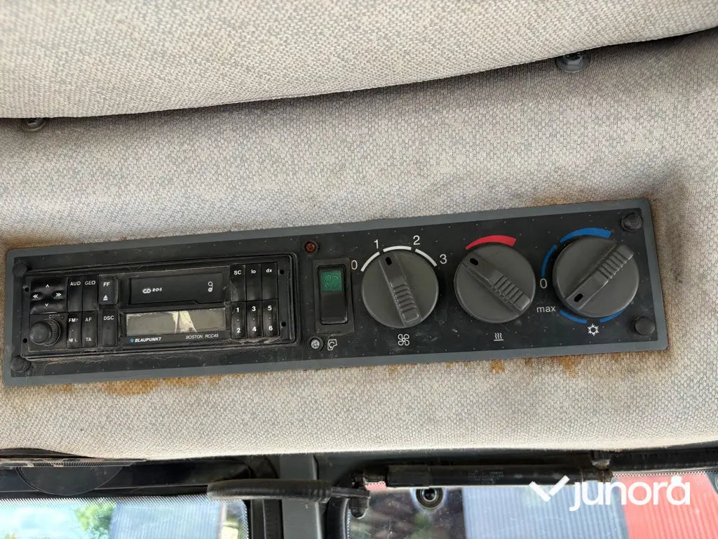 Traktor - Valtra 8450