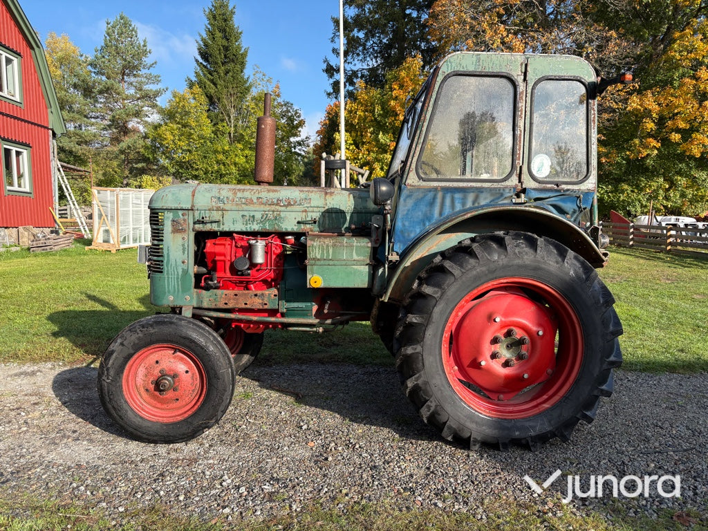 Veterantraktor BM 230 Victor Motorrenoverad