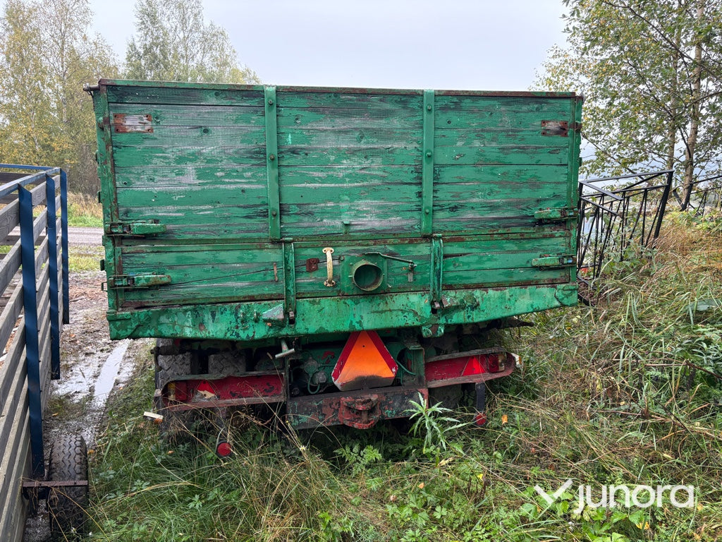 Bromsad tippvagn