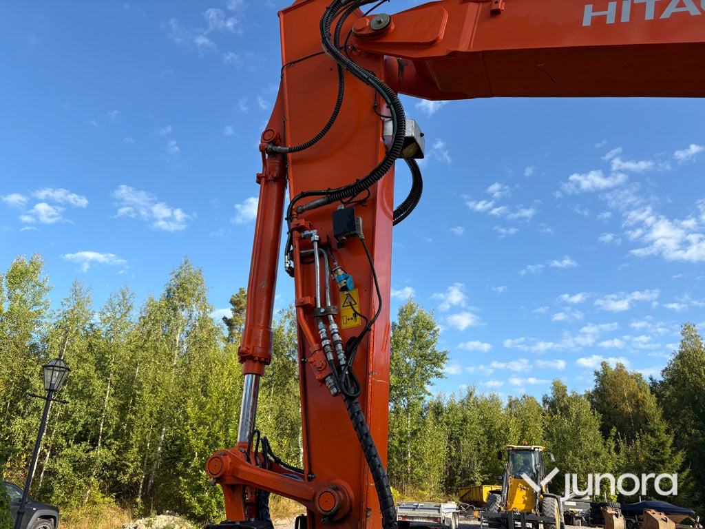 Hjulgrävare-Hitachi ZX140W-5B