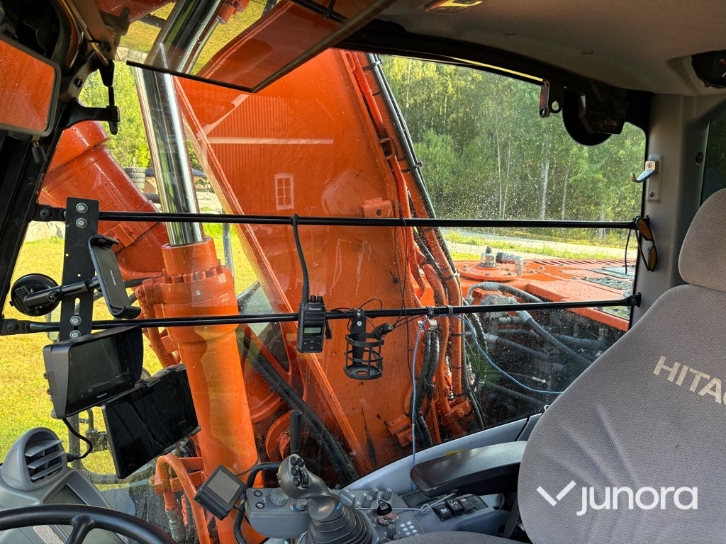 Hjulgrävare-Hitachi ZX140W-5B