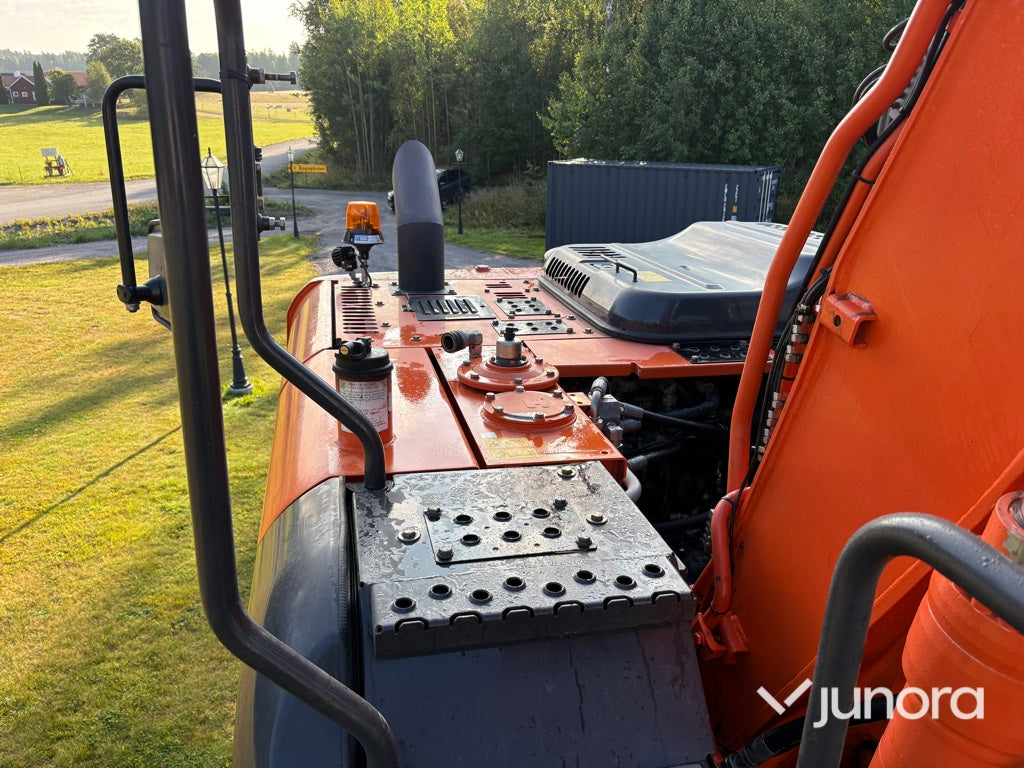 Hjulgrävare-Hitachi ZX140W-5B