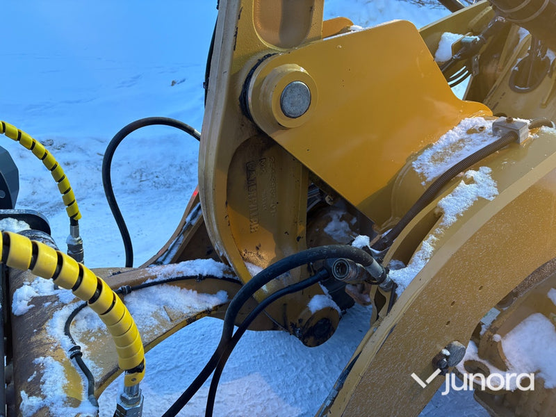 Hjullastare - CAT, 906M