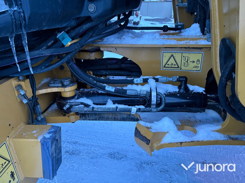 Hjullastare - CAT, 906M