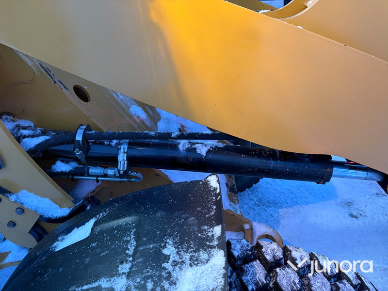 Hjullastare - CAT, 906M