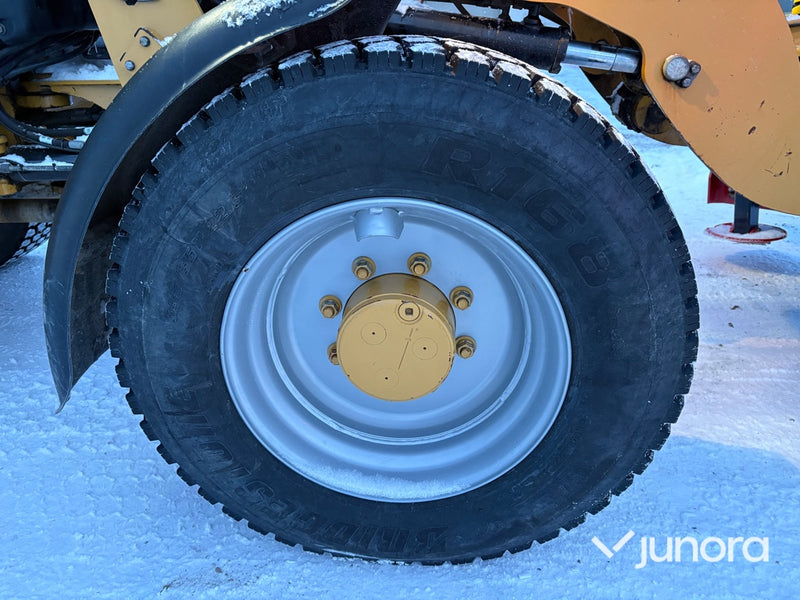 Hjullastare - CAT, 906M