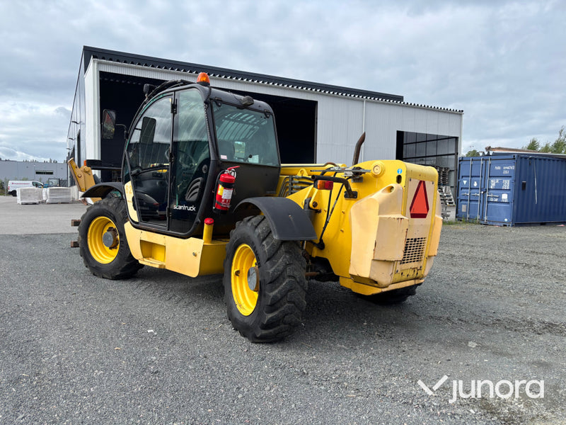Teleskopslastare New Holland LM1745 TURBO