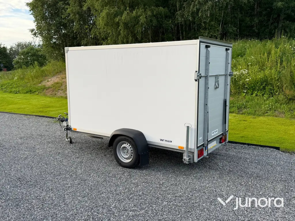 Trailer med lastramp Wiola