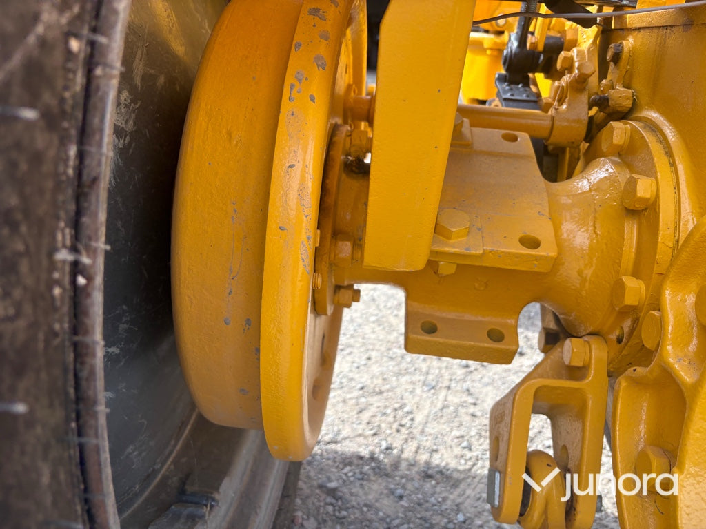 Veterantraktor Renault R3042