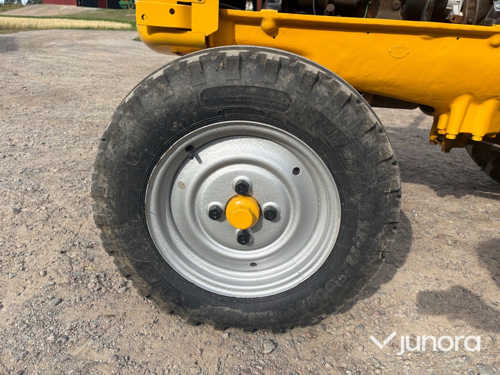 Veterantraktor Renault R3042