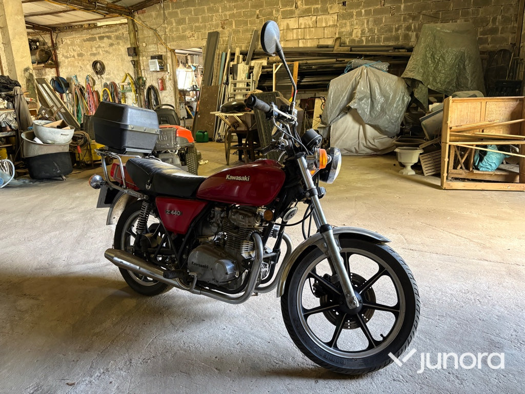 Motorcykel Kawasaki Z 440