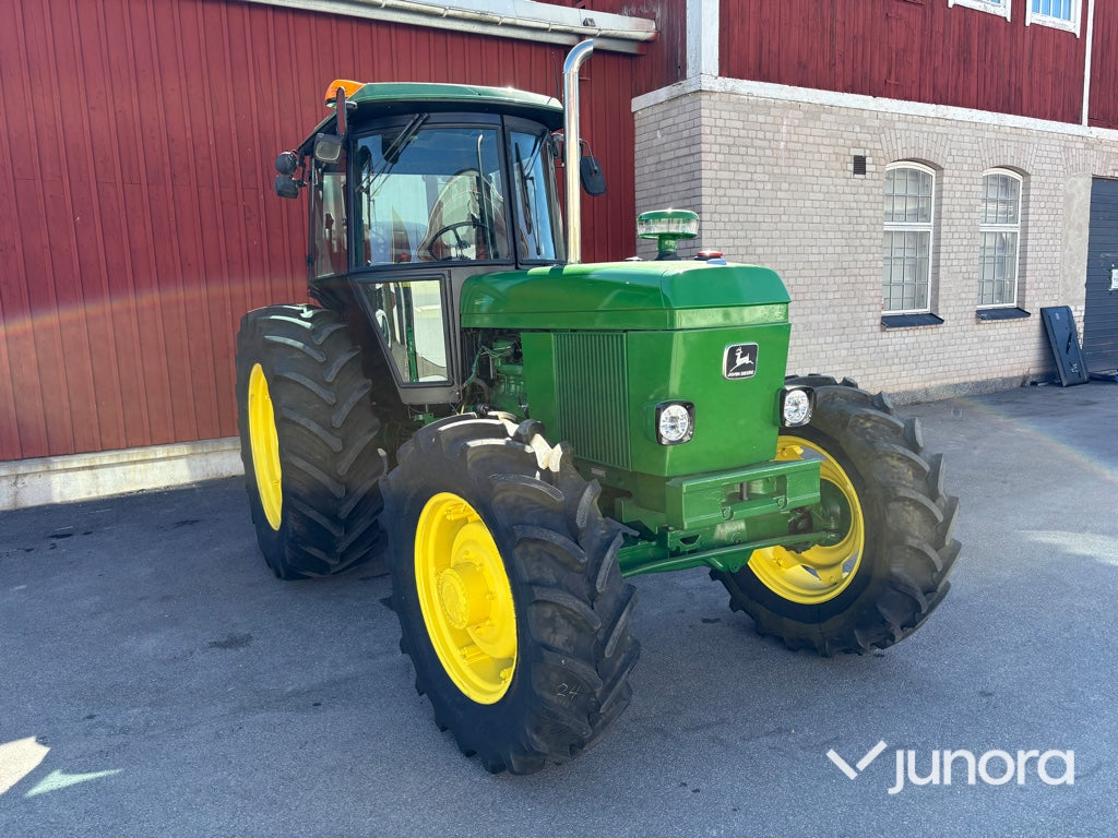 Traktor - John Deere, 3140 MFWD, 4WD
