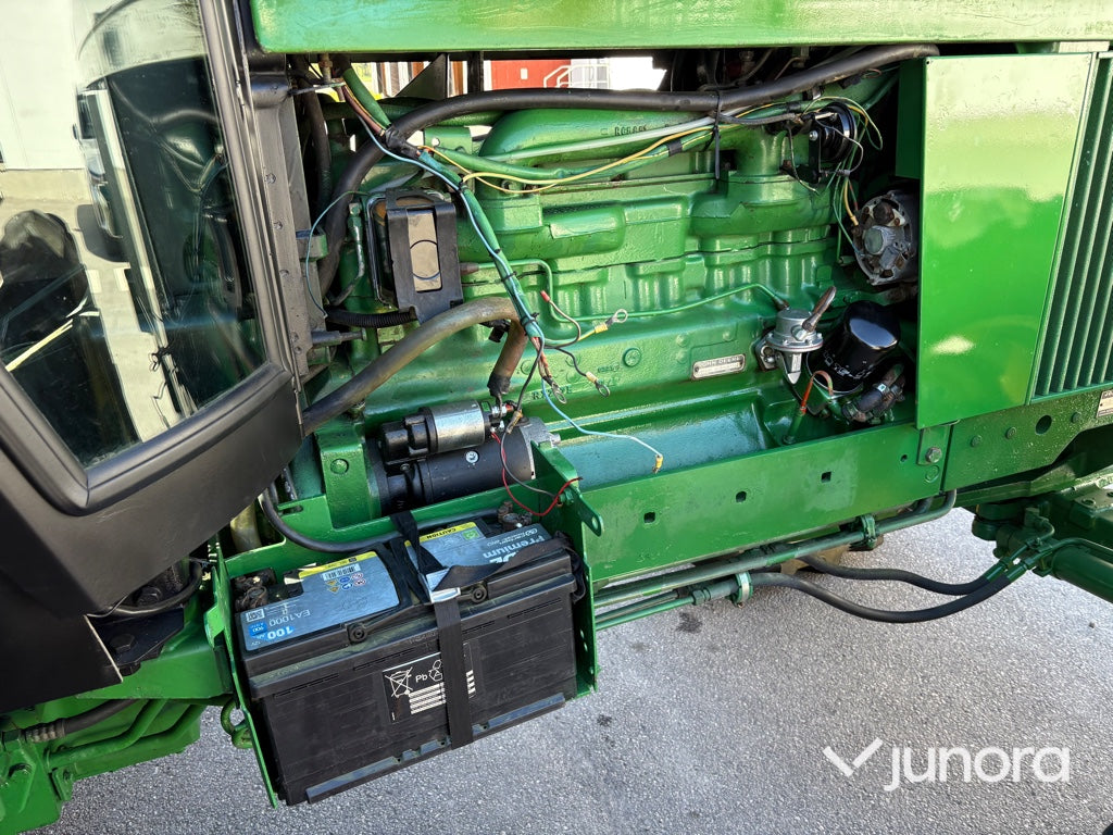 Traktor - John Deere, 3140 MFWD, 4WD