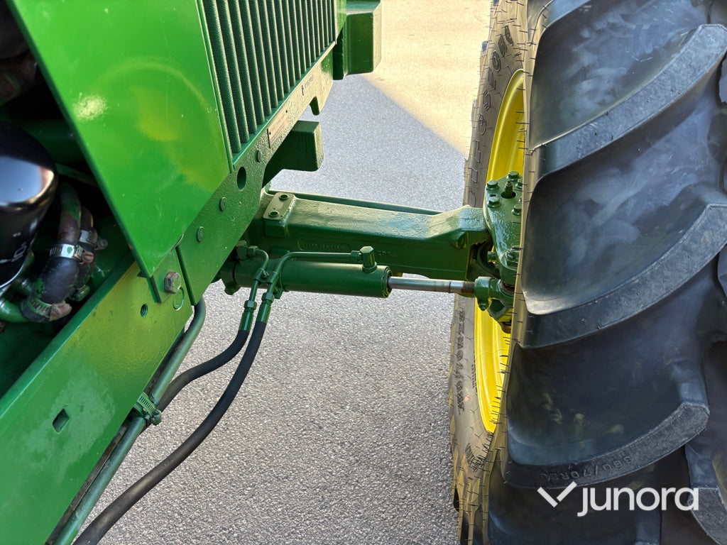 Traktor - John Deere, 3140 MFWD, 4WD