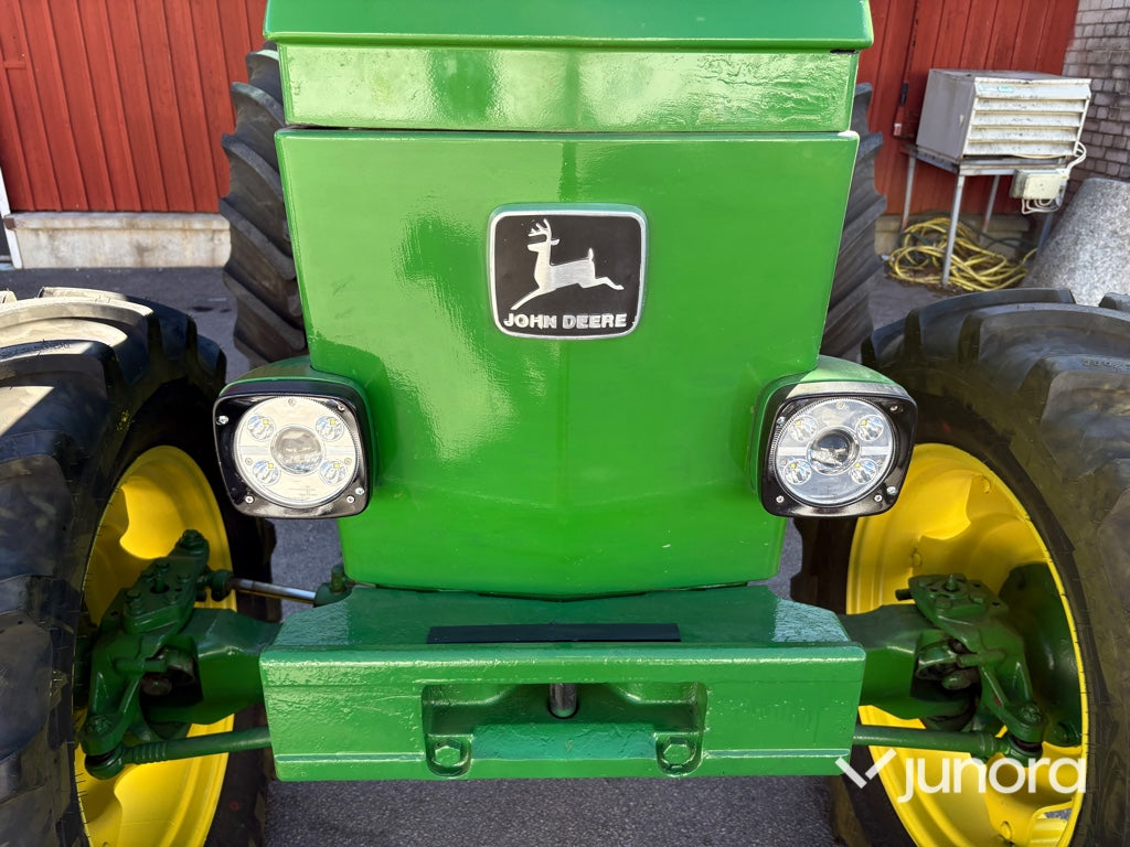 Traktor - John Deere, 3140 MFWD, 4WD