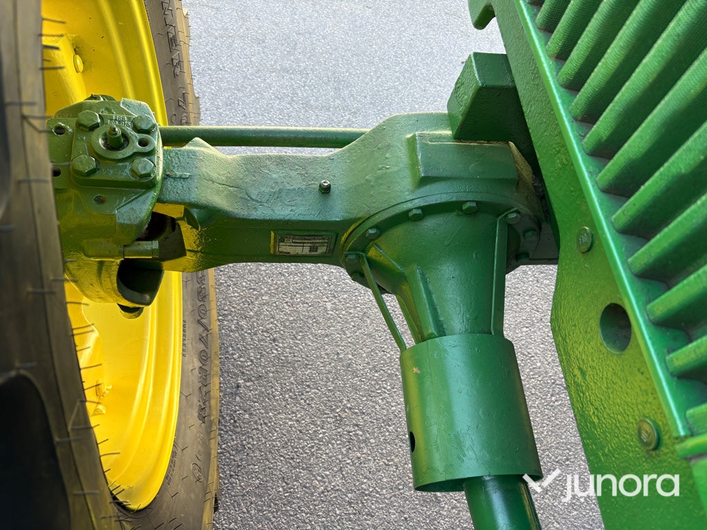 Traktor - John Deere, 3140 MFWD, 4WD