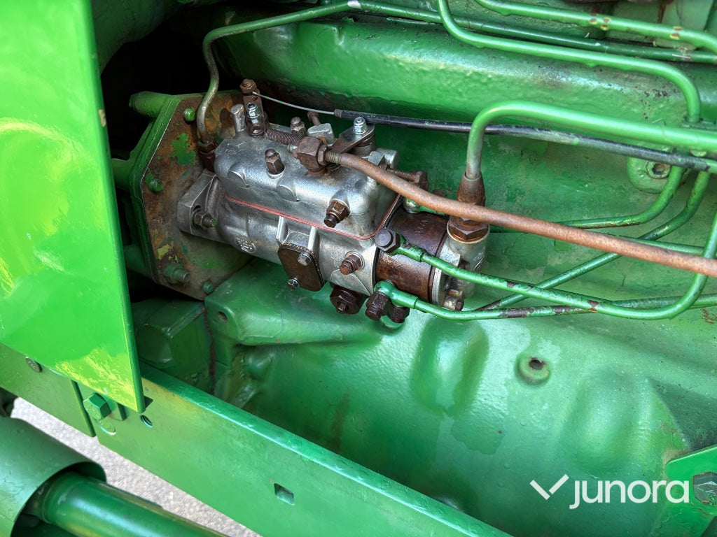 Traktor - John Deere, 3140 MFWD, 4WD
