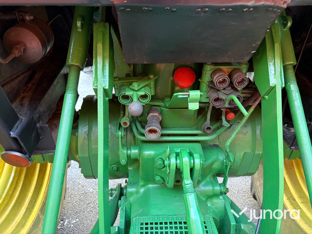 Traktor - John Deere, 3140 MFWD, 4WD