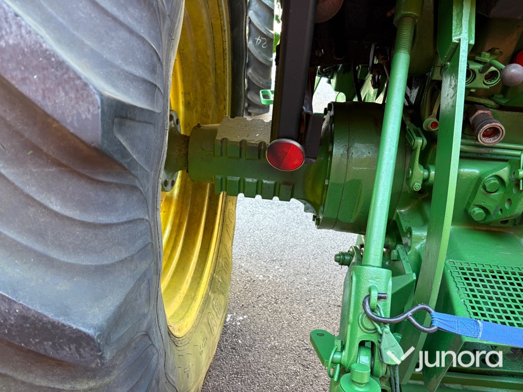 Traktor - John Deere, 3140 MFWD, 4WD