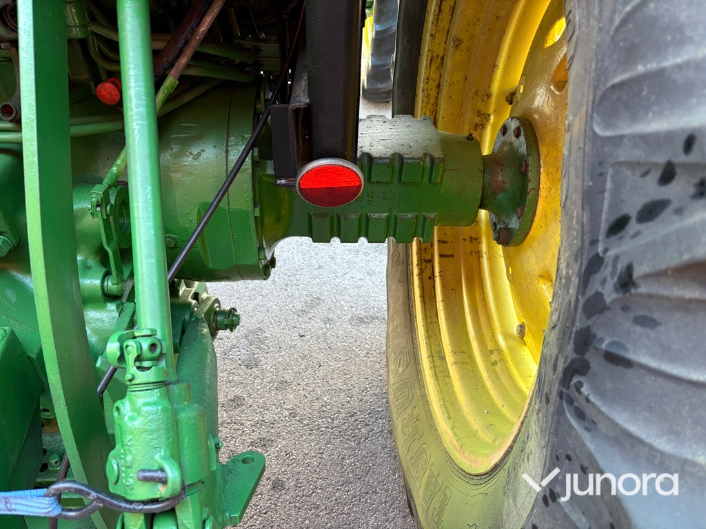 Traktor - John Deere, 3140 MFWD, 4WD