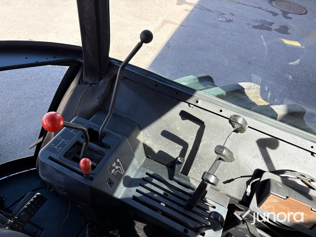 Traktor - John Deere, 3140 MFWD, 4WD
