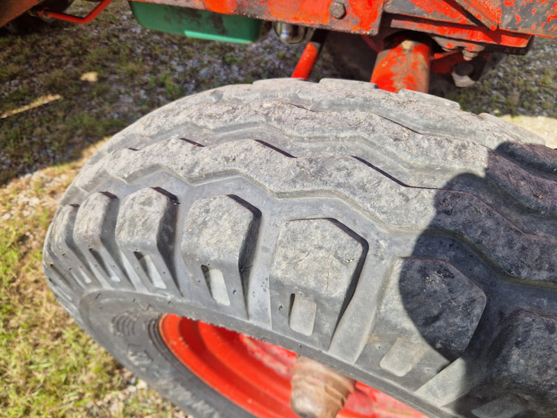Traktor Volvo BM 600 Med Frontlastare