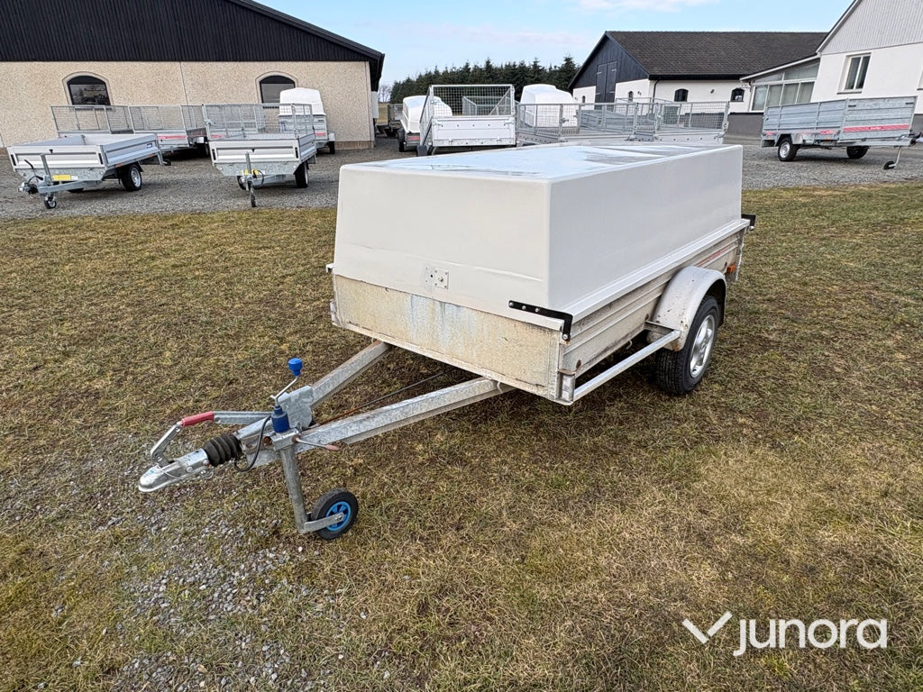 Bromsat släp - Igass, 950 K, Med kåpa