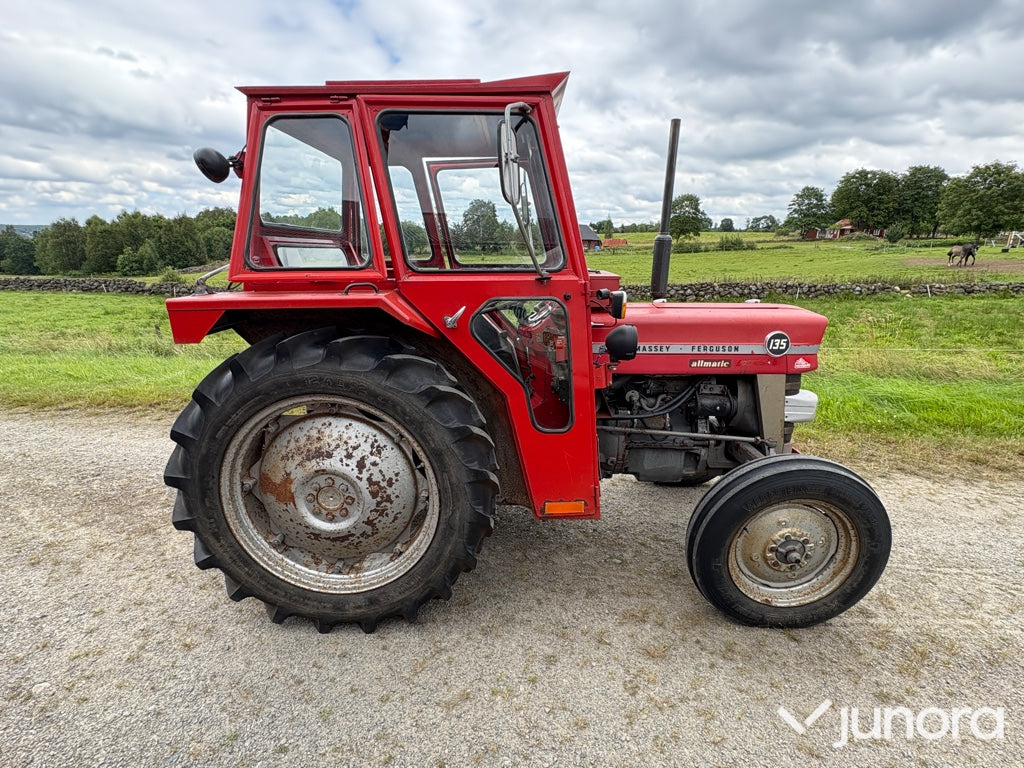 Massey Ferguson 135