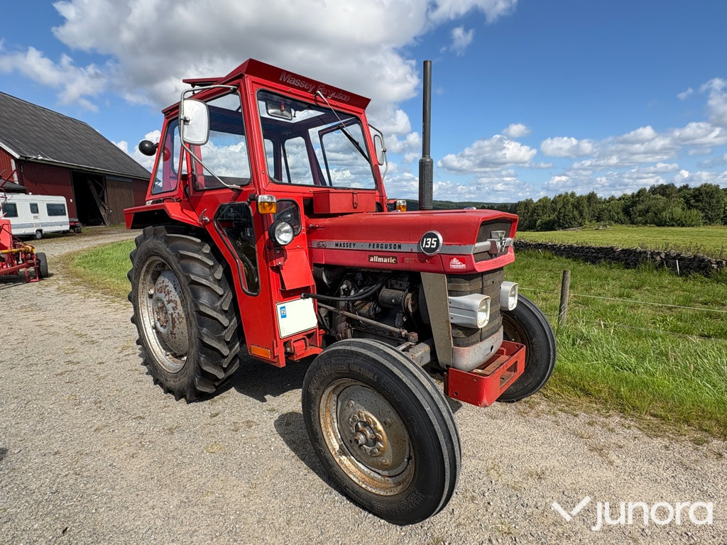 Massey Ferguson 135