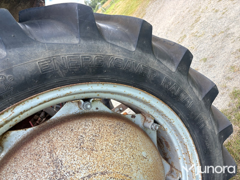 Massey Ferguson 135