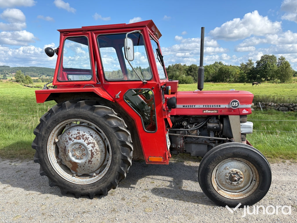 Massey Ferguson 135