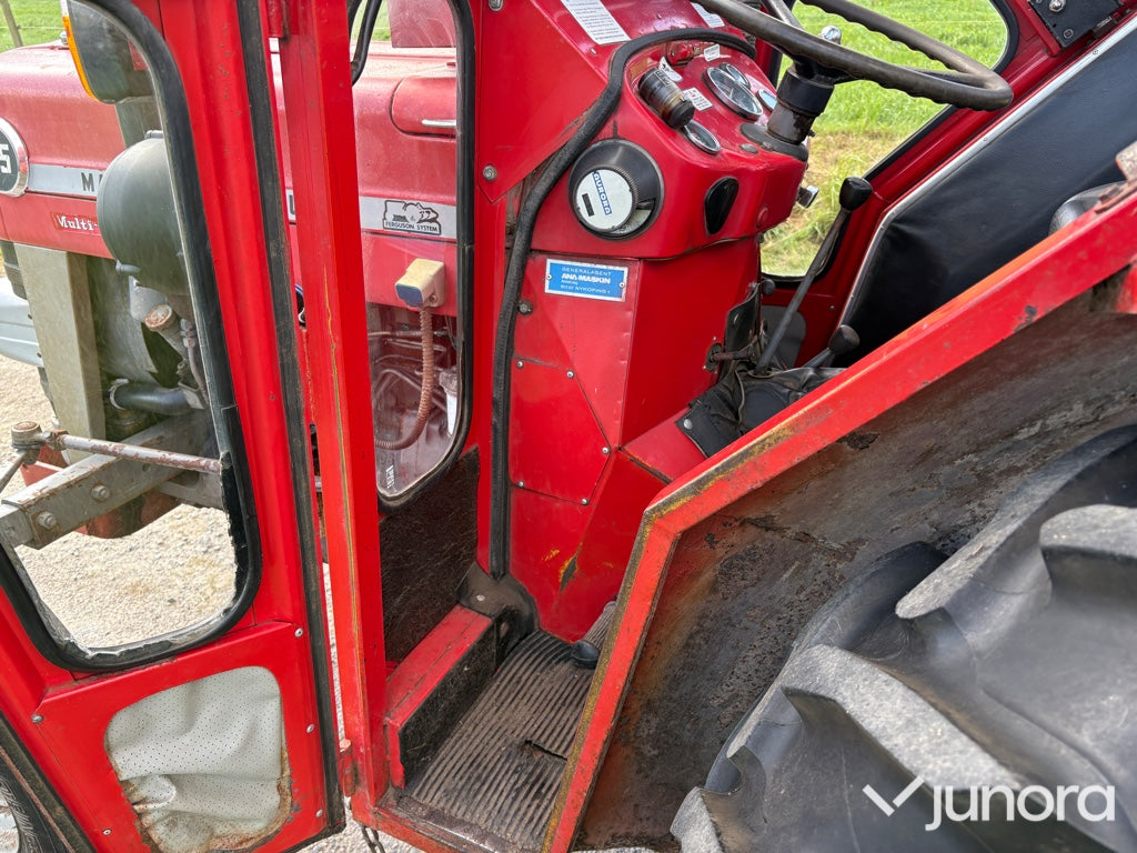 Massey Ferguson 135