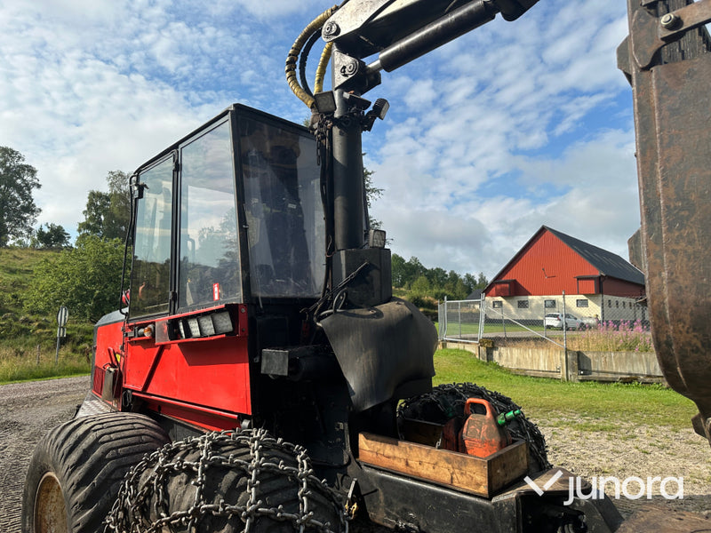 Valmet 828 skotare