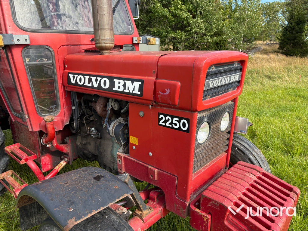 Traktor - Volvo BM, 2250