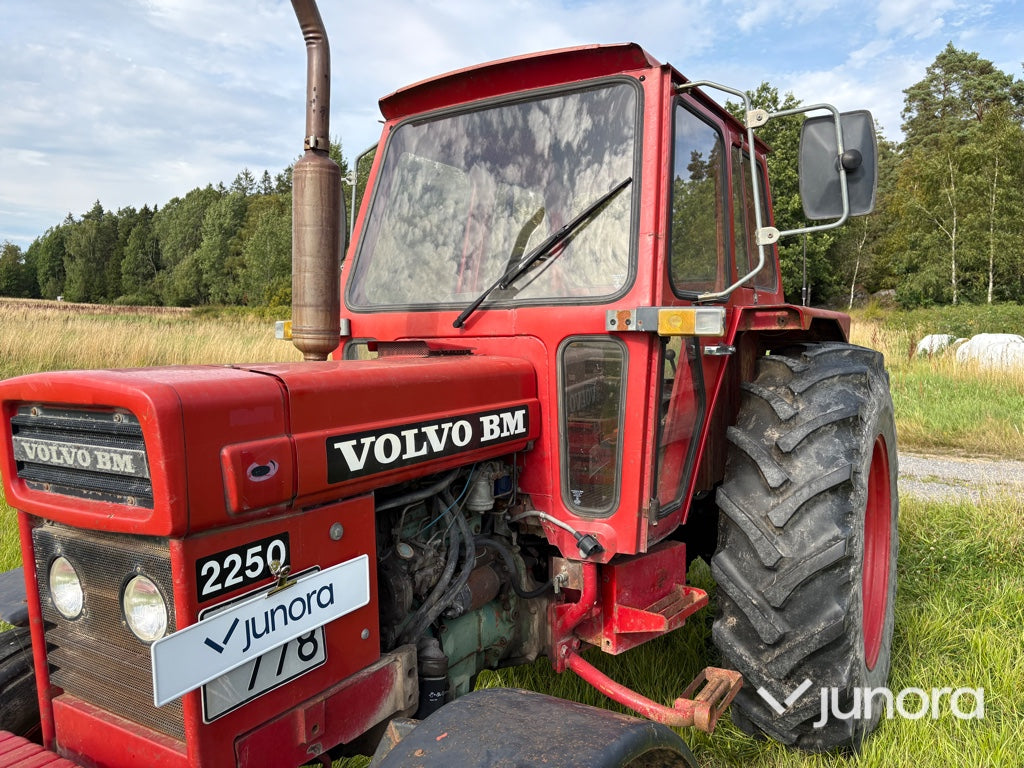 Traktor - Volvo BM, 2250