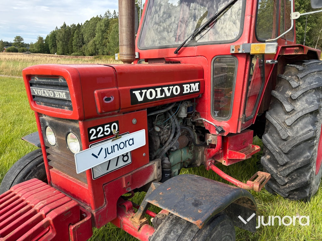 Traktor - Volvo BM, 2250