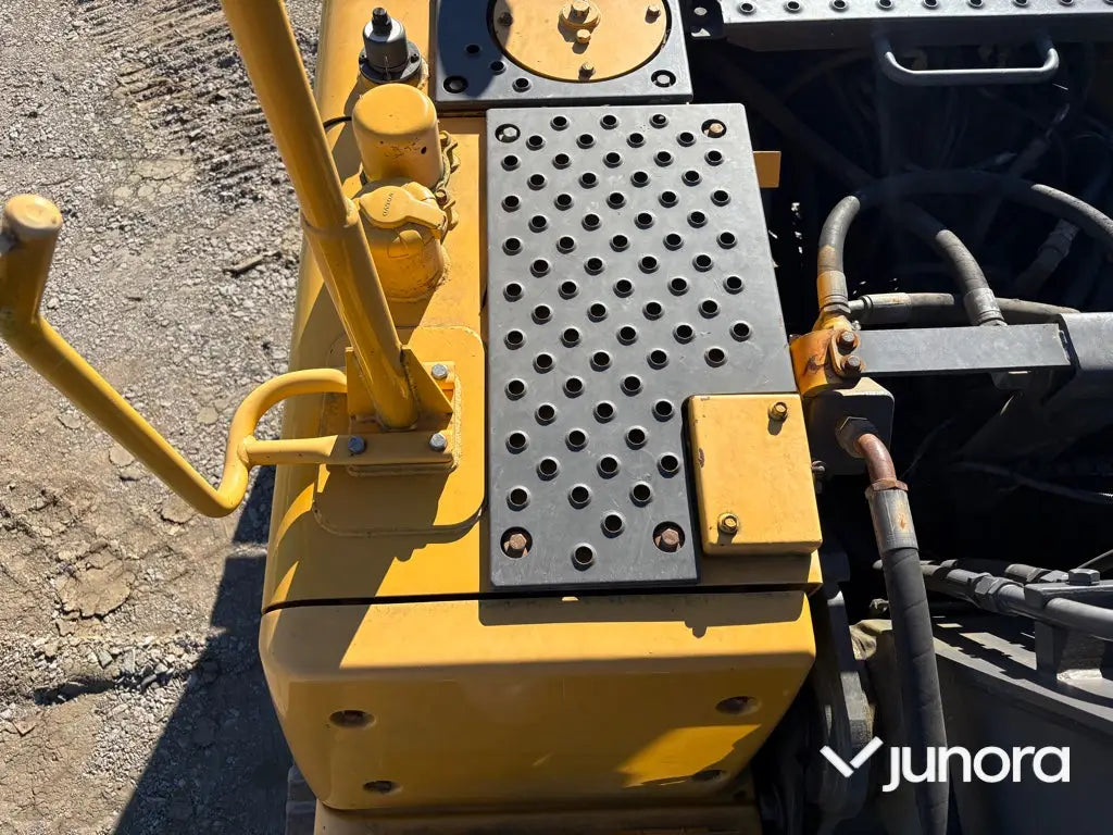 Grävmaskin Volvo EC210CL med tiltrotator och redskap