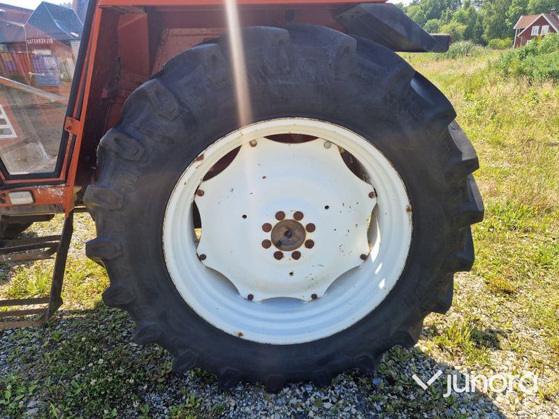 Traktor Fiat 110-90 DT
