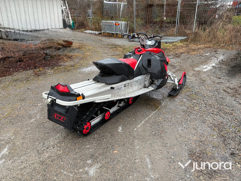 Snöskoter - Lynx Xtrim SC 600 E-Tec