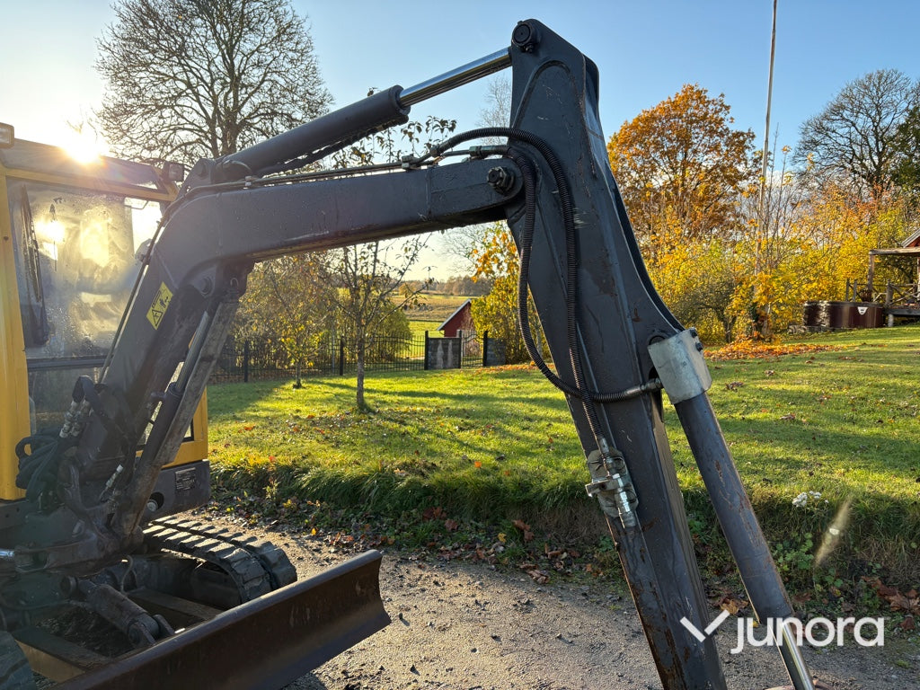 Minigrävare - Volvo, EC25