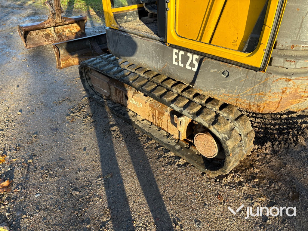 Minigrävare - Volvo, EC25