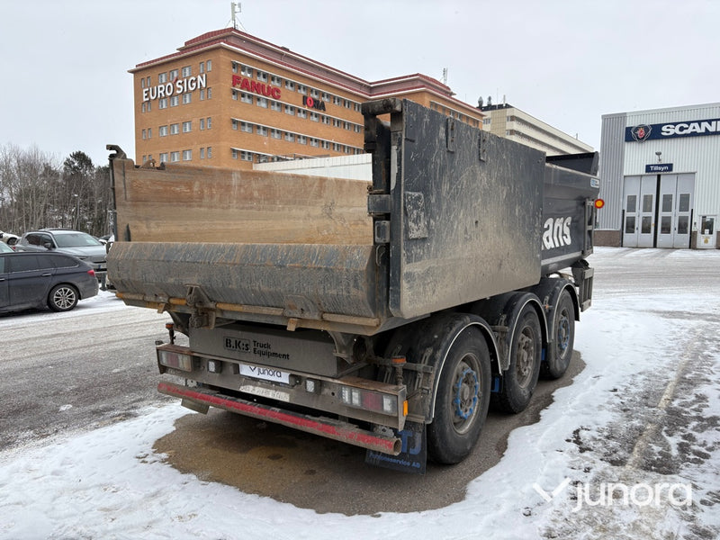 3-axlig tipptrailer – SIGMA BY B.K:S Rock Wheeler 24K